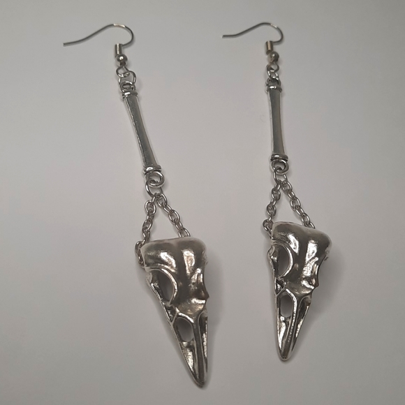 Jewelry - Raven Skull Long Bar and Chain Dangle Earrings
